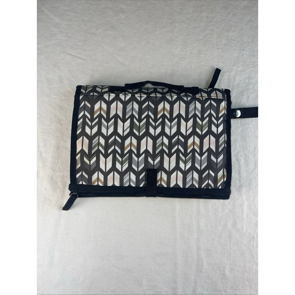 Skip Hop Diaper Changing Pad Station gray Print Clutch Organizer Baby